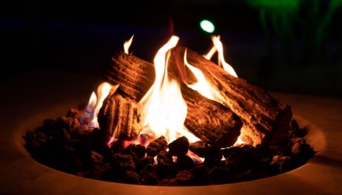 The Best Reasons To Buy a Fire Pit for Your Yard